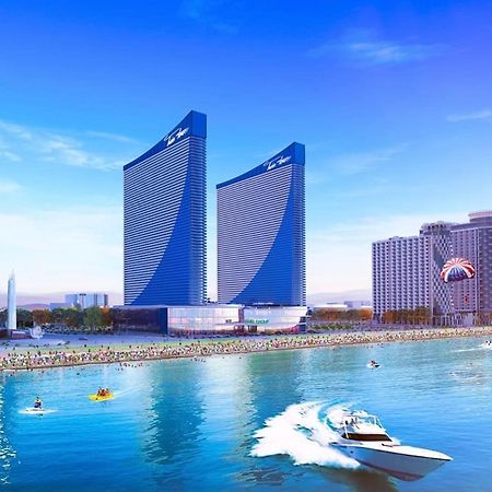 Orbi City Center Suite Батуми Екстериор снимка