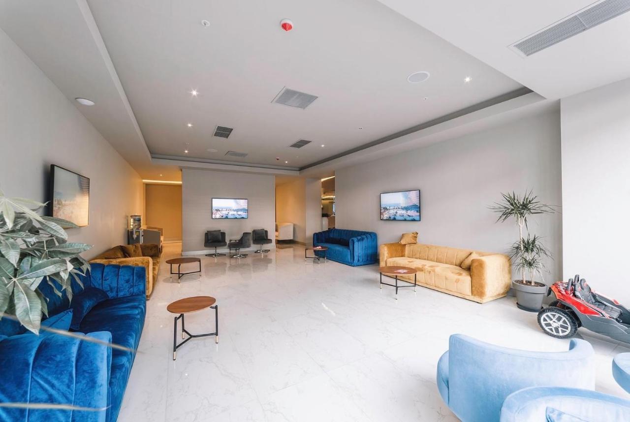 Orbi City Center Suite Батуми Екстериор снимка