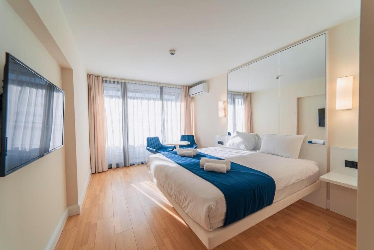 Orbi City Center Suite Батуми Екстериор снимка