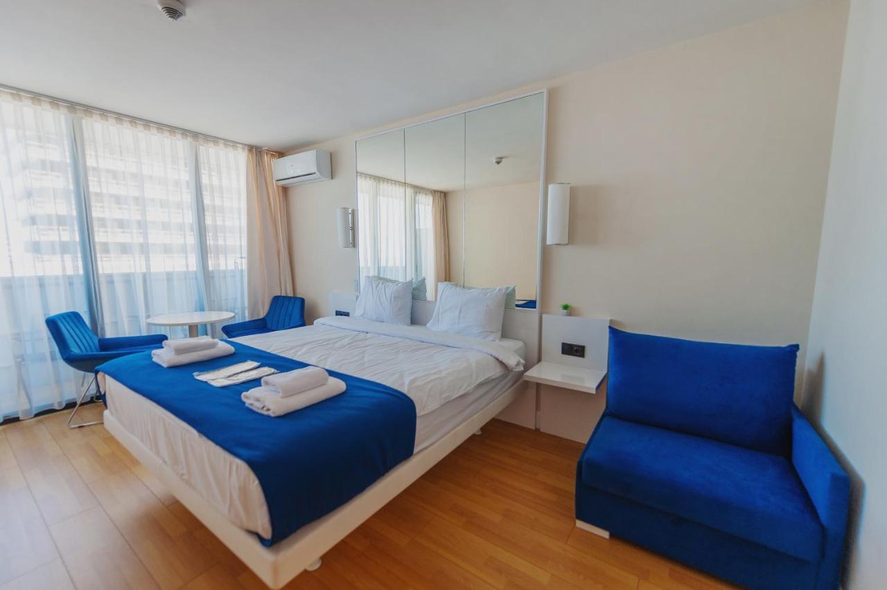 Orbi City Center Suite Батуми Екстериор снимка