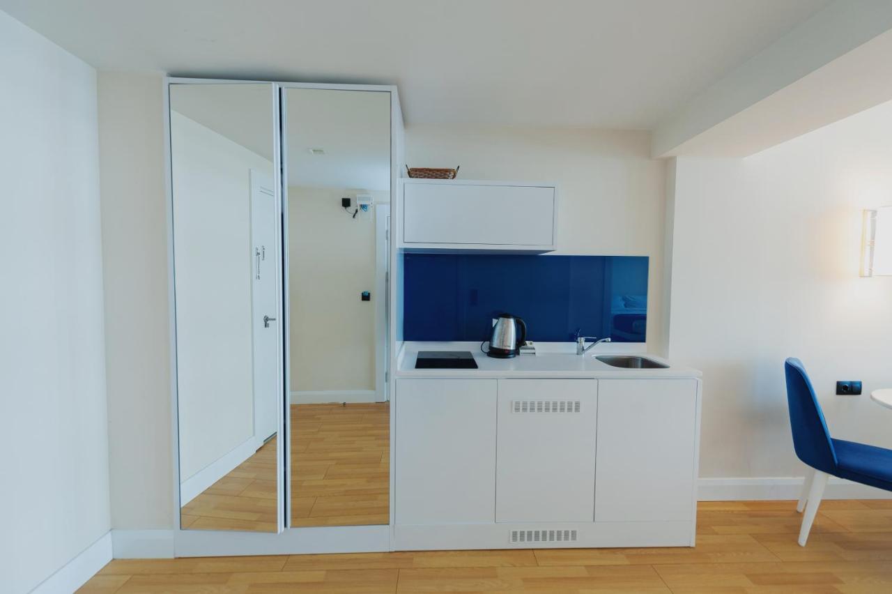Orbi City Center Suite Батуми Екстериор снимка