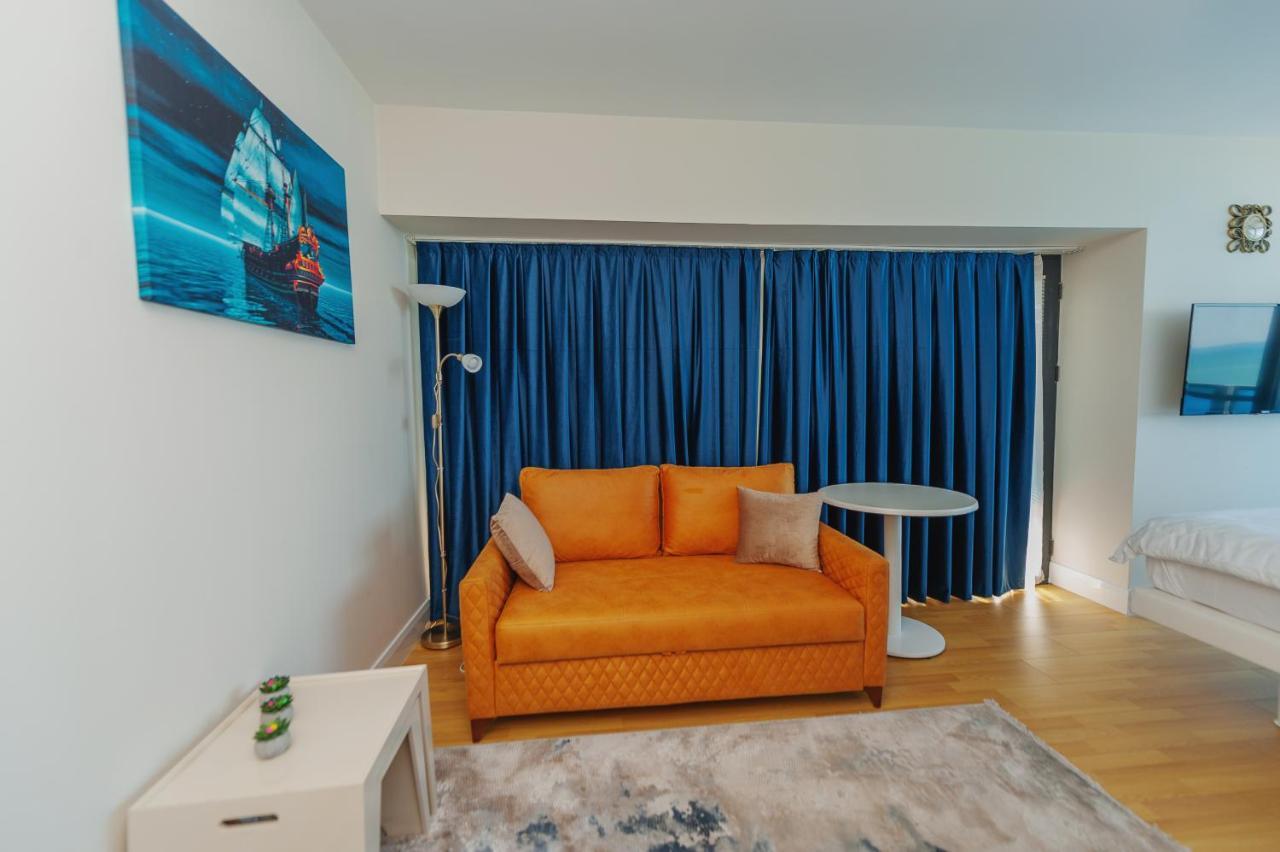 Orbi City Center Suite Батуми Екстериор снимка