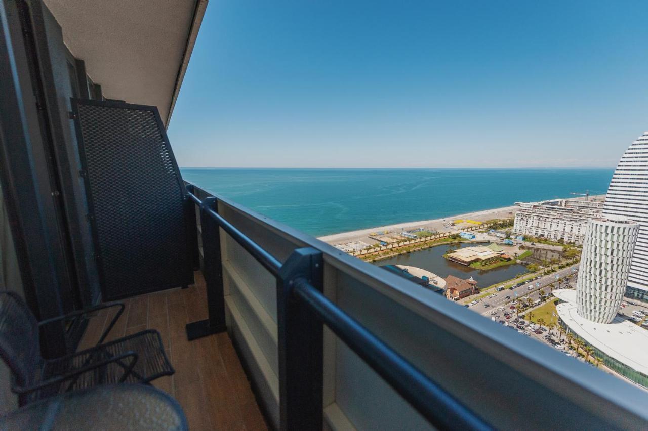 Orbi City Center Suite Батуми Екстериор снимка