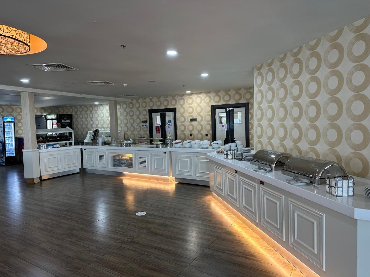Orbi City Center Suite Батуми Екстериор снимка